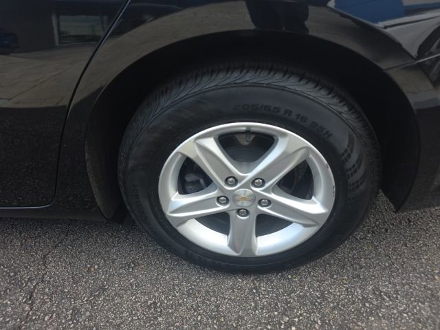Used 2022 Chevrolet Malibu LS FWD image 11