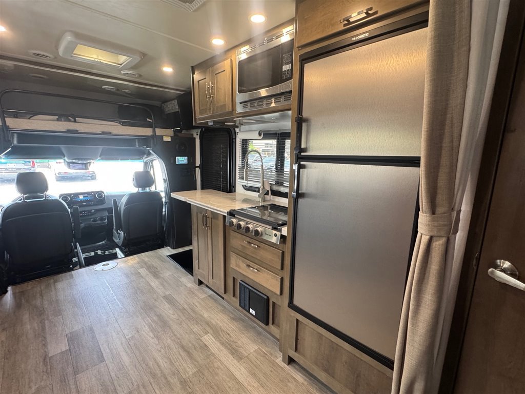 Used 2022 Mercedes-Benz Sprinter 3500 image 14