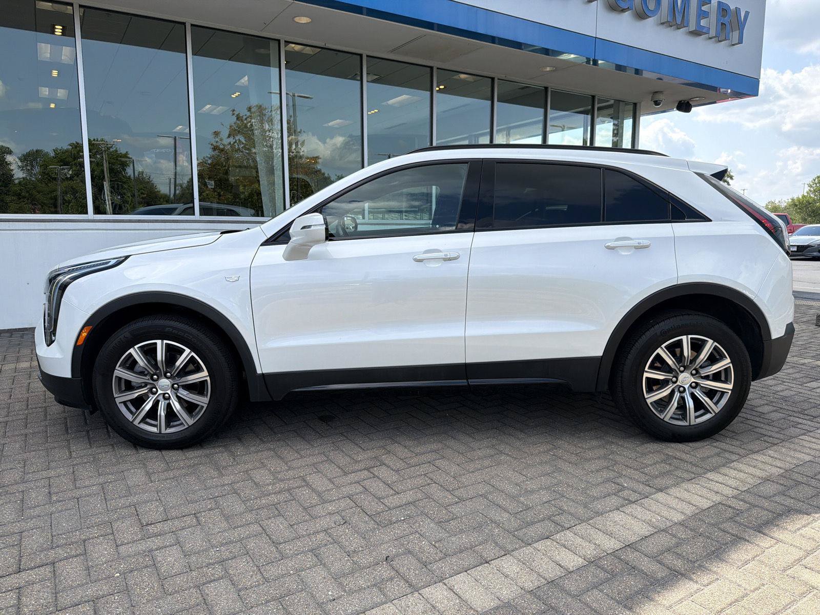 Used 2023 Cadillac XT4 Sport AWD/4WD image 2