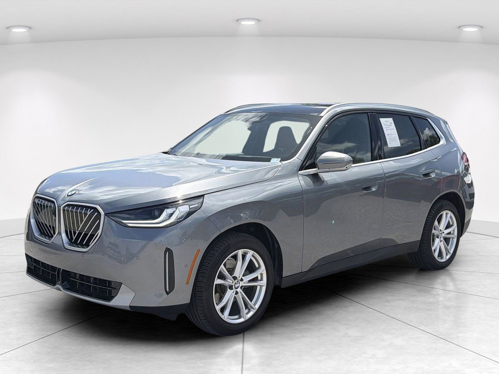 Certified 2025 BMW X3 xDrive30i AWD/4WD image 3