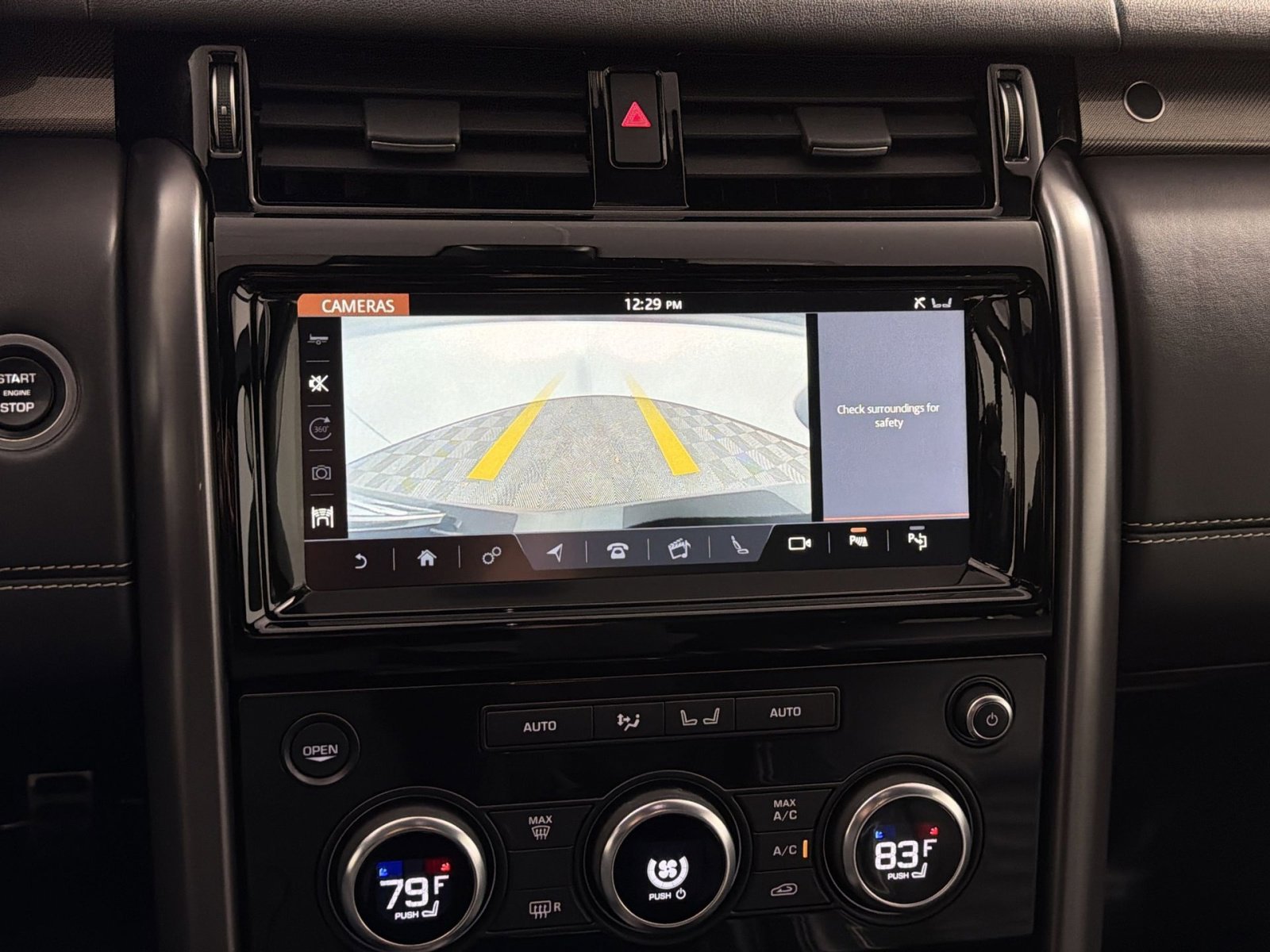 Used 2017 Land Rover Discovery HSE image 19