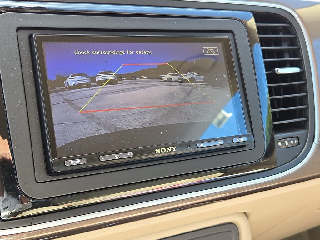 Used 2014 Volkswagen Beetle 1.8T image 15