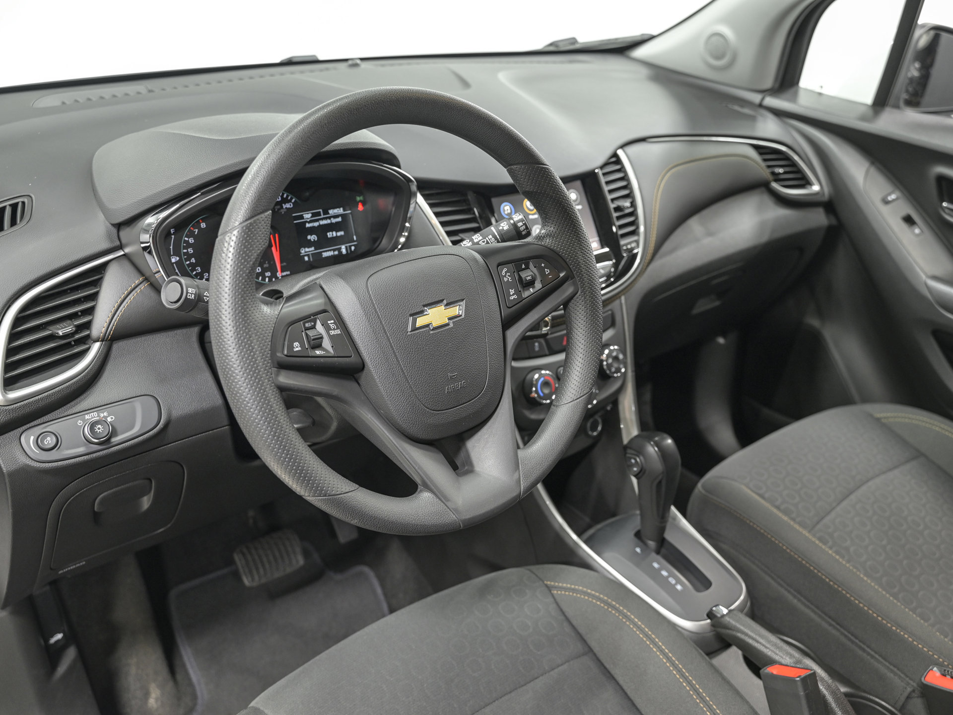 Used 2022 Chevrolet Trax LS w/ Tint and Cruise Package AWD/4WD image 16