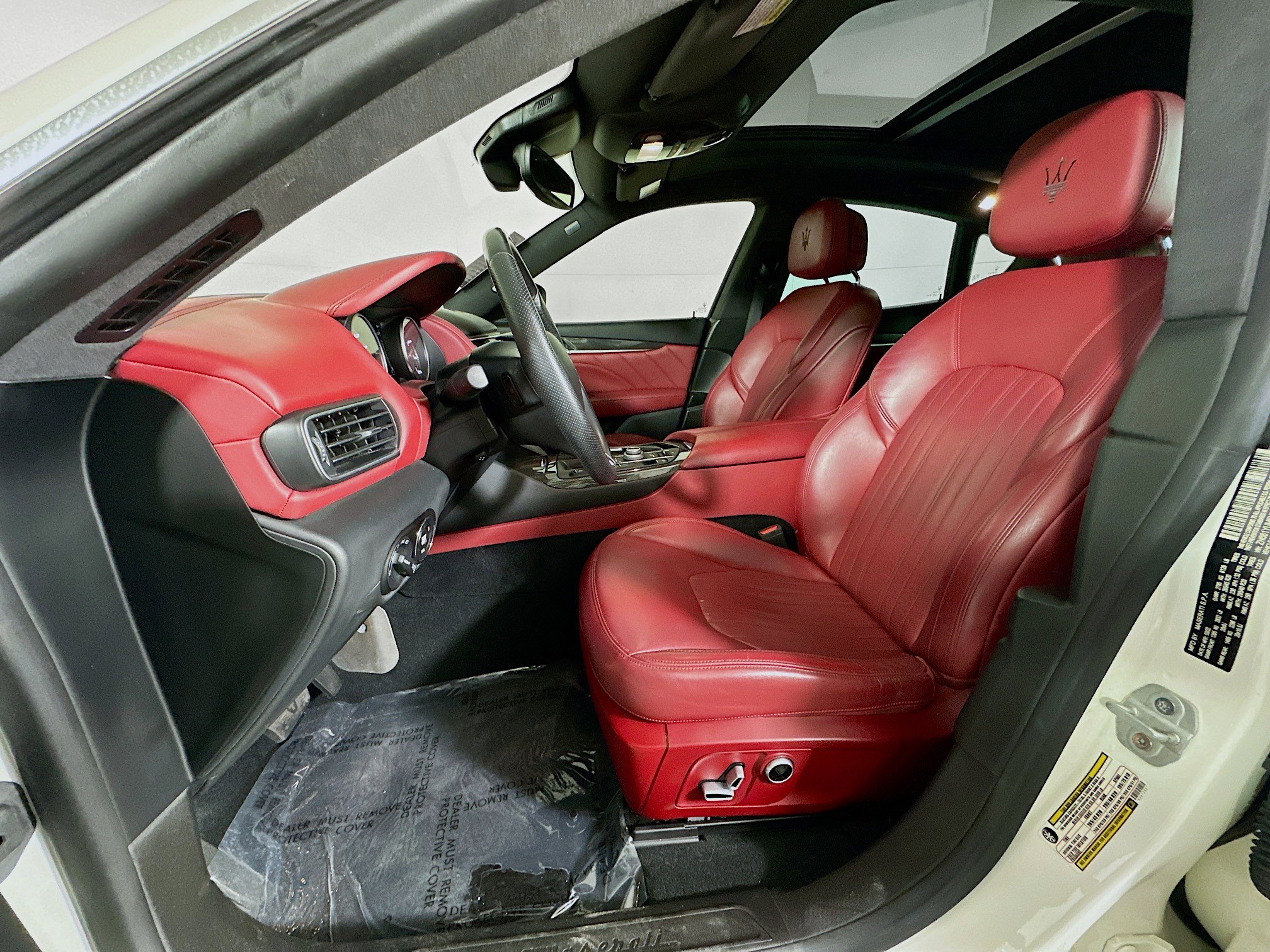 Used 2022 Maserati Levante Modena image 12