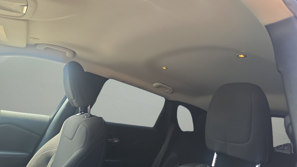 Used 2020 Jeep Cherokee Latitude FWD image 15