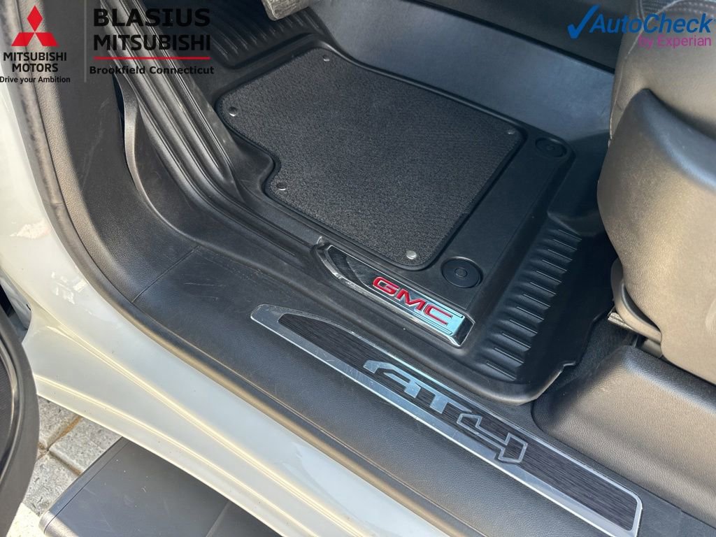 Used 2025 GMC Sierra 2500 AT4 AWD/4WD image 36