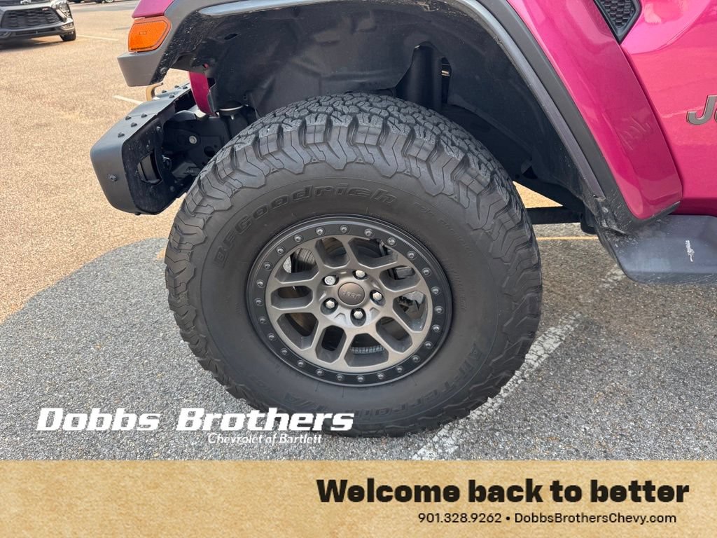 Used 2022 Jeep Wrangler Unlimited Rubicon w/ Xtreme Recon 35" Tire Package AWD/4WD image 17