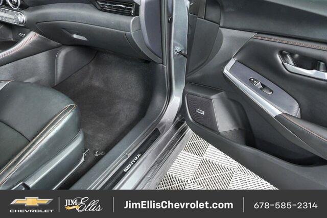 Used 2023 Nissan Sentra SR w/ SR Premium Package FWD image 23