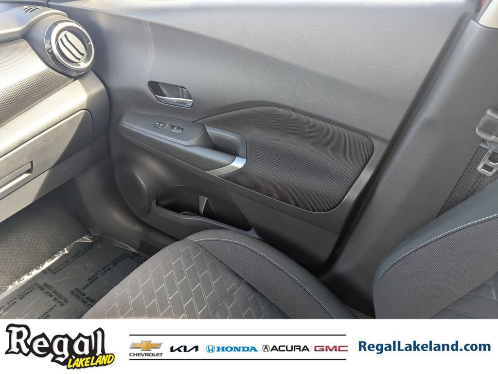 Used 2024 Nissan Kicks SV image 14