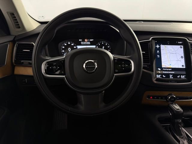 Used 2021 Volvo XC90 T6 Momentum w/ Advanced Package image 21