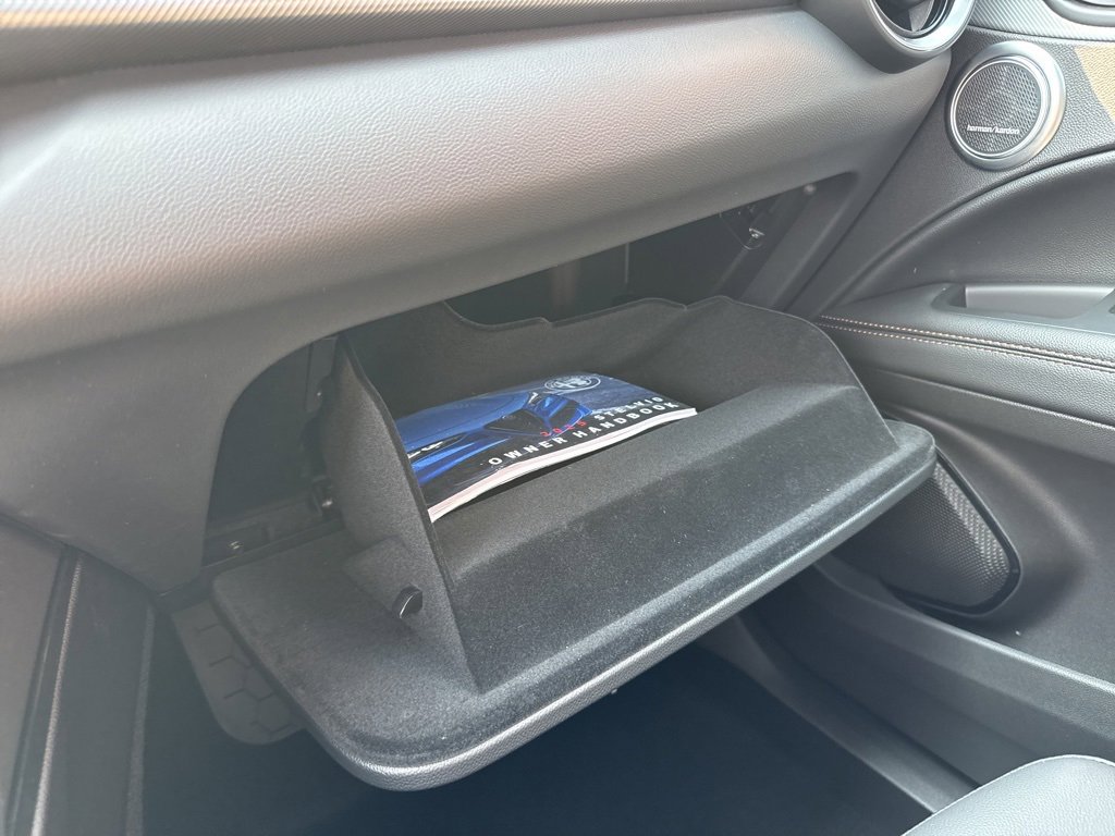 New 2025 Alfa Romeo Stelvio Sprint image 18