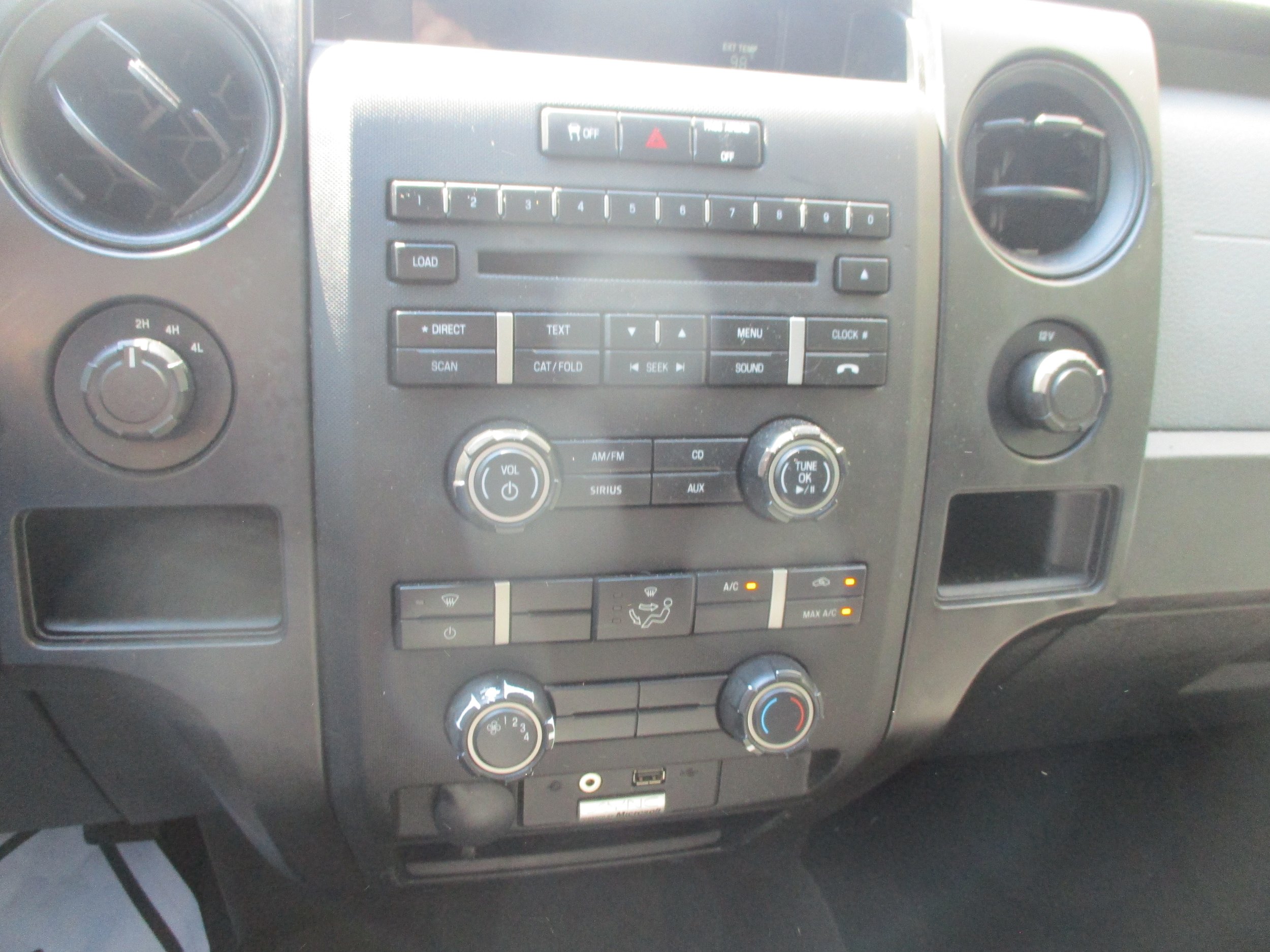 Used 2014 Ford F150 STX w/ Equipment Group 201A Mid AWD/4WD image 12