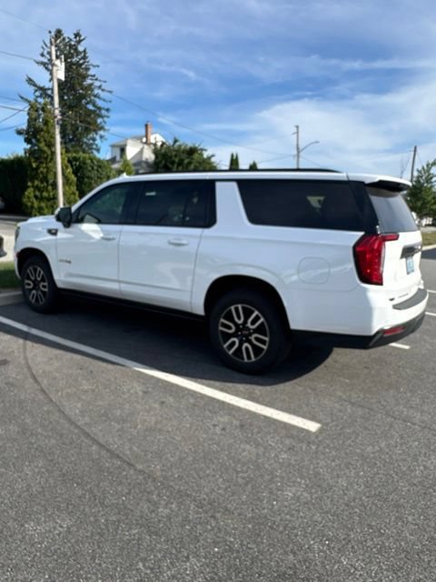 Used 2023 GMC Yukon XL AT4 w/ AT4 Premium Package AWD/4WD image 2