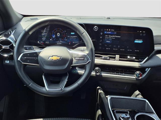 Used 2026 Chevrolet Equinox LT AWD/4WD image 5