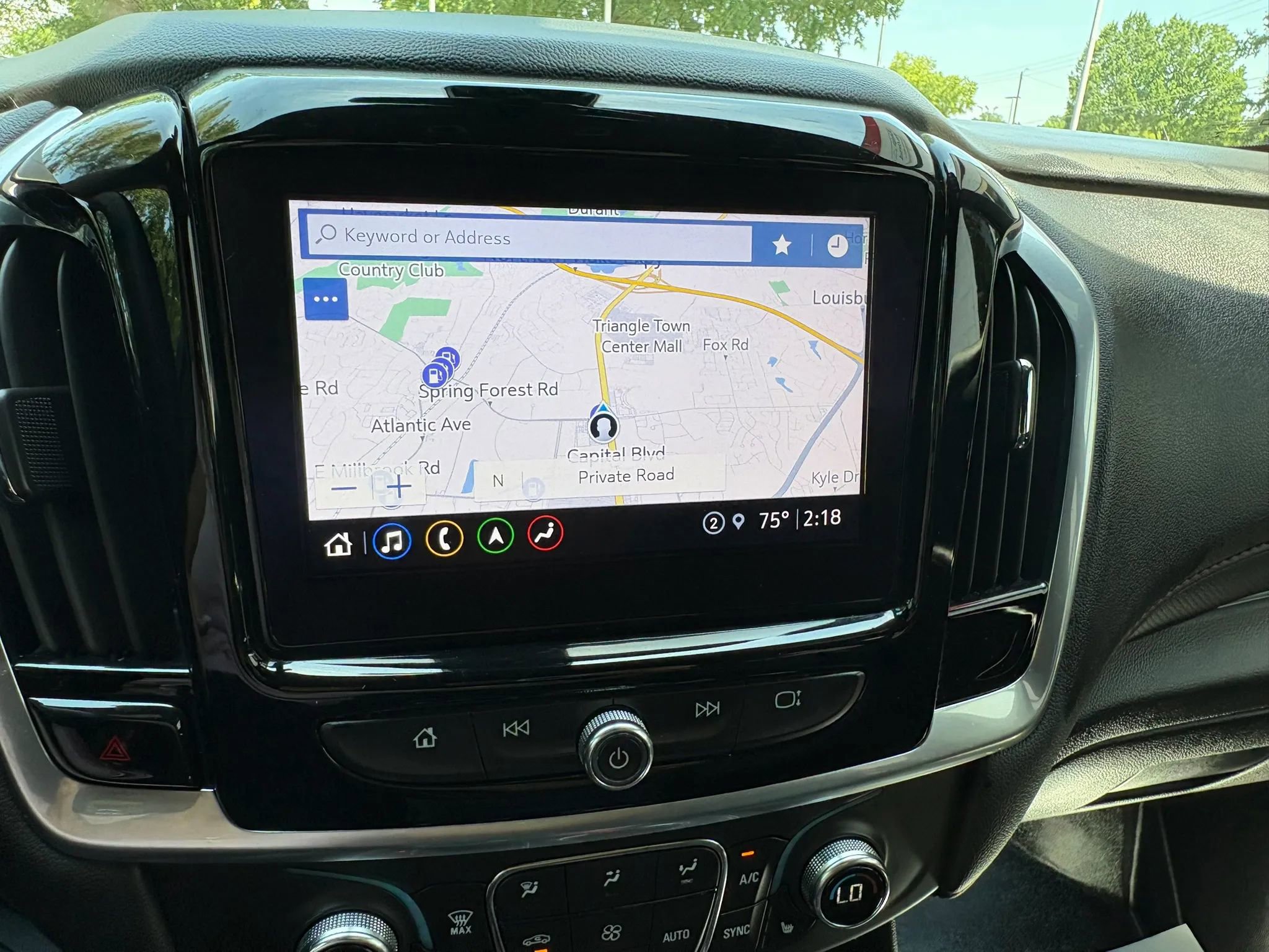 Used 2022 Chevrolet Traverse RS w/ LPO, 'HIT The Road' Package FWD image 44