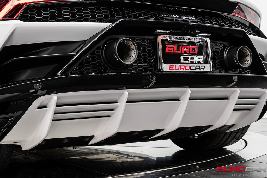 Used 2022 Lamborghini Huracan EVO image 21