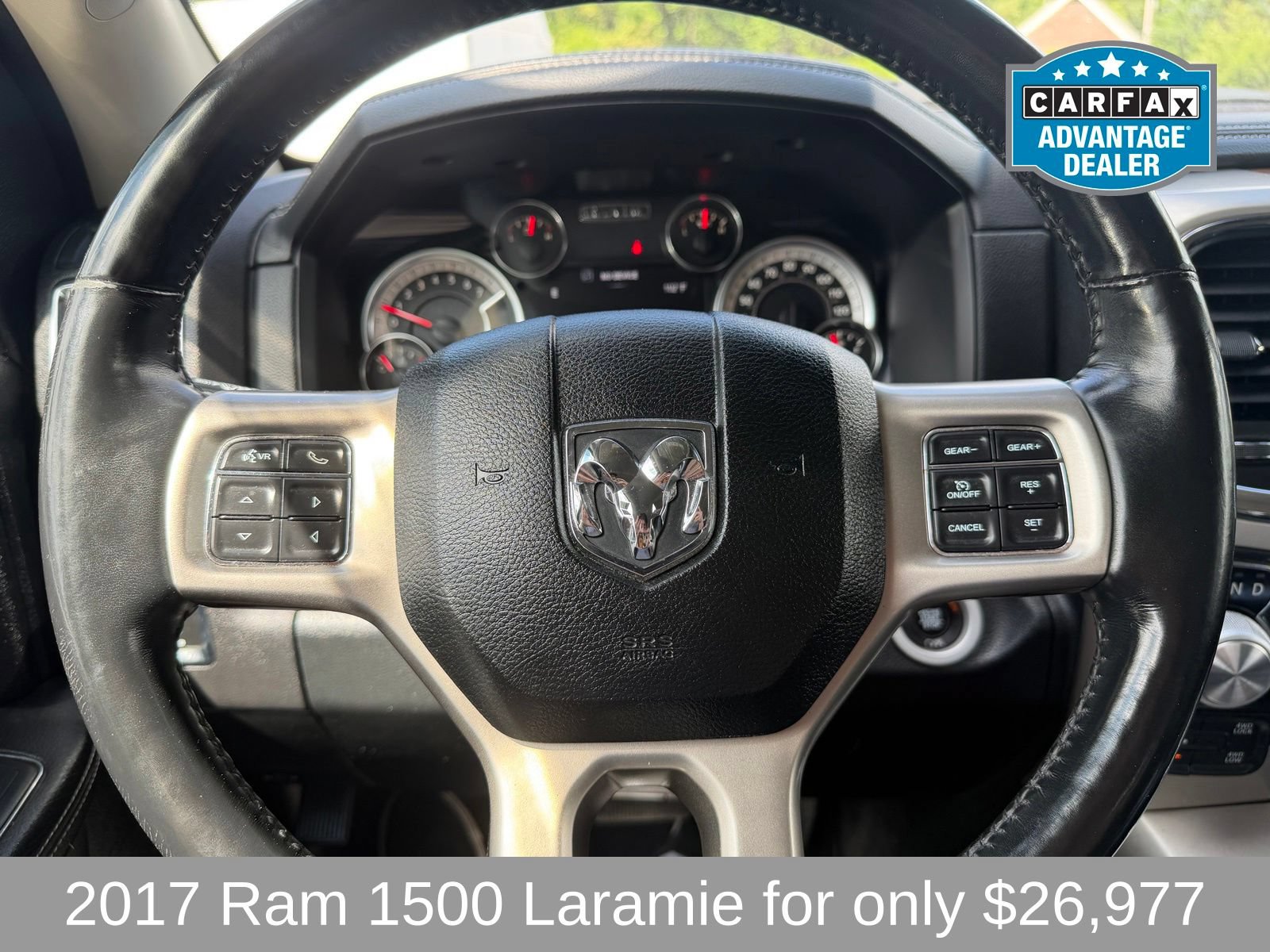 Used 2017 RAM 1500 Laramie w/ Convenience Group AWD/4WD image 15