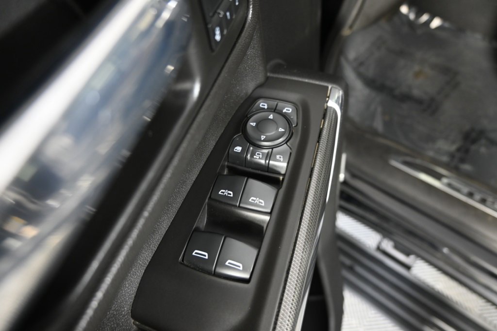 Used 2021 GMC Sierra 3500 AT4 image 23