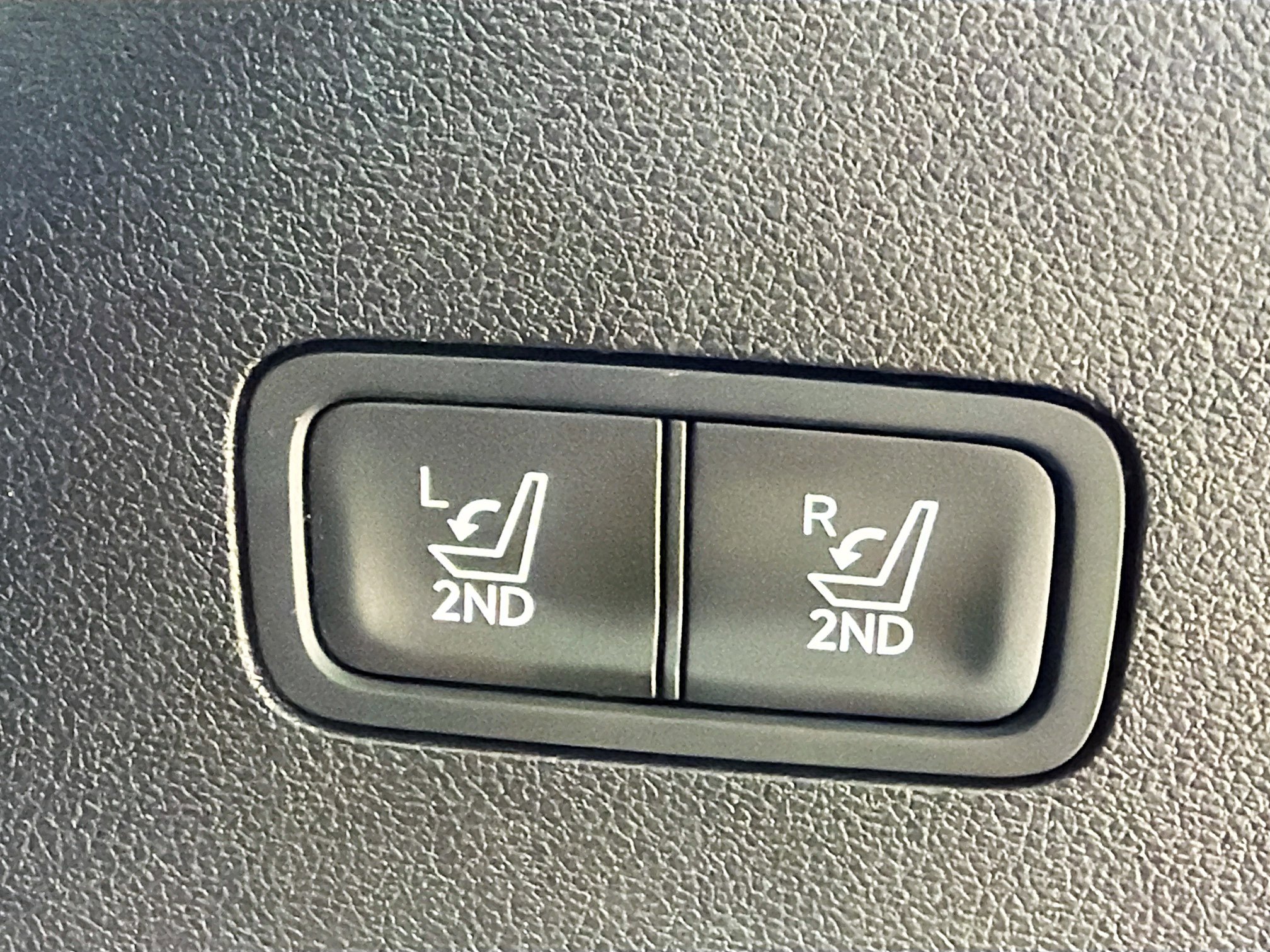 Used 2024 Hyundai Santa Fe Limited image 15