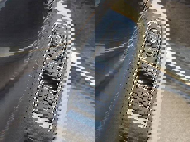 Certified 2025 Subaru Outback Limited AWD/4WD image 23