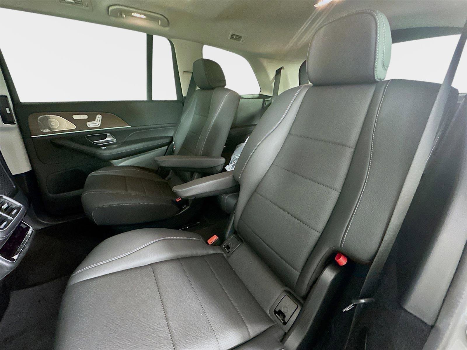 Certified 2026 Mercedes-Benz GLS 450 GLS 450 image 32