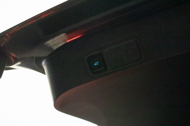 Used 2022 Ford Expedition Limited image 21