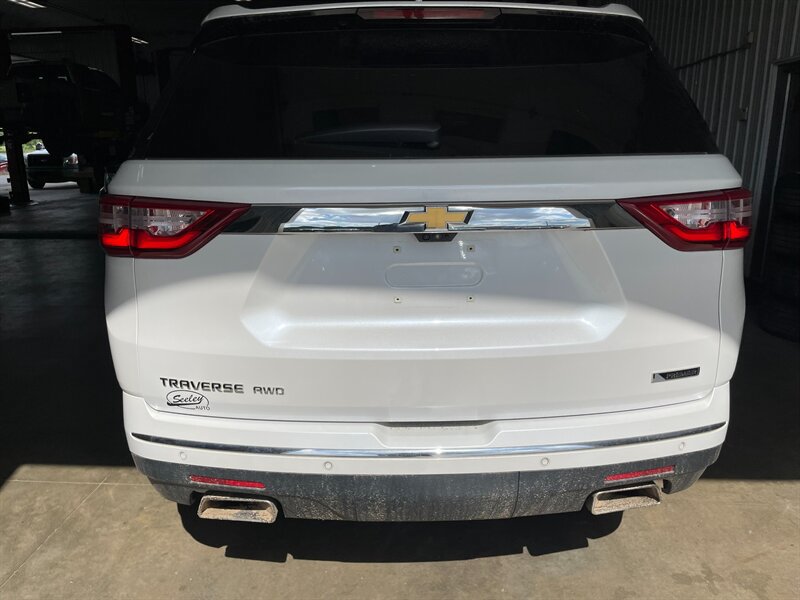 Used 2018 Chevrolet Traverse Premier AWD/4WD image 32