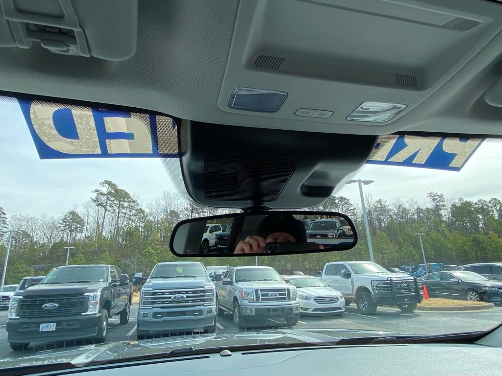 Certified 2025 Ford Maverick XLT w/ XLT Luxury Package image 19