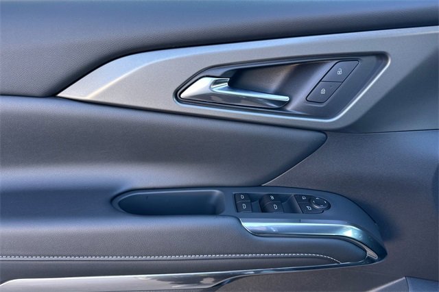 New 2026 Chevrolet Traverse LT image 14