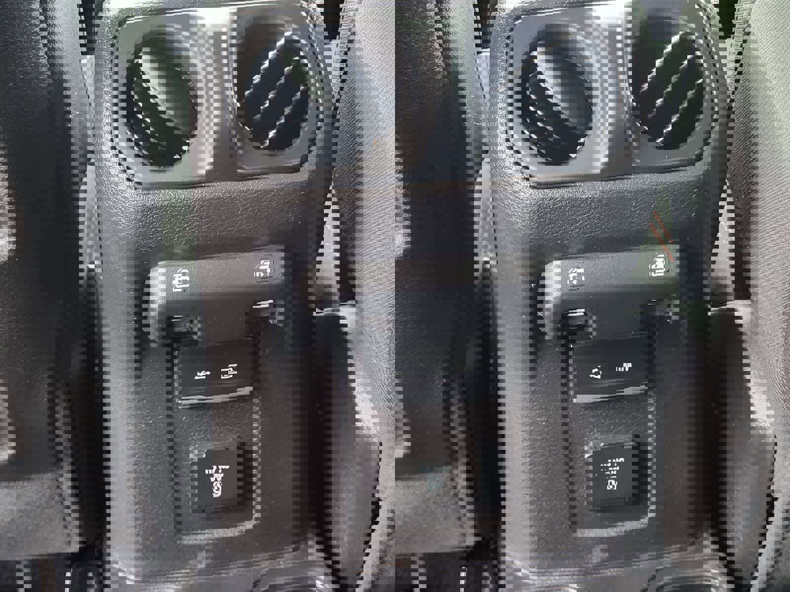 Used 2019 Jeep Wrangler Unlimited Rubicon w/ Steel Bumper Group image 30