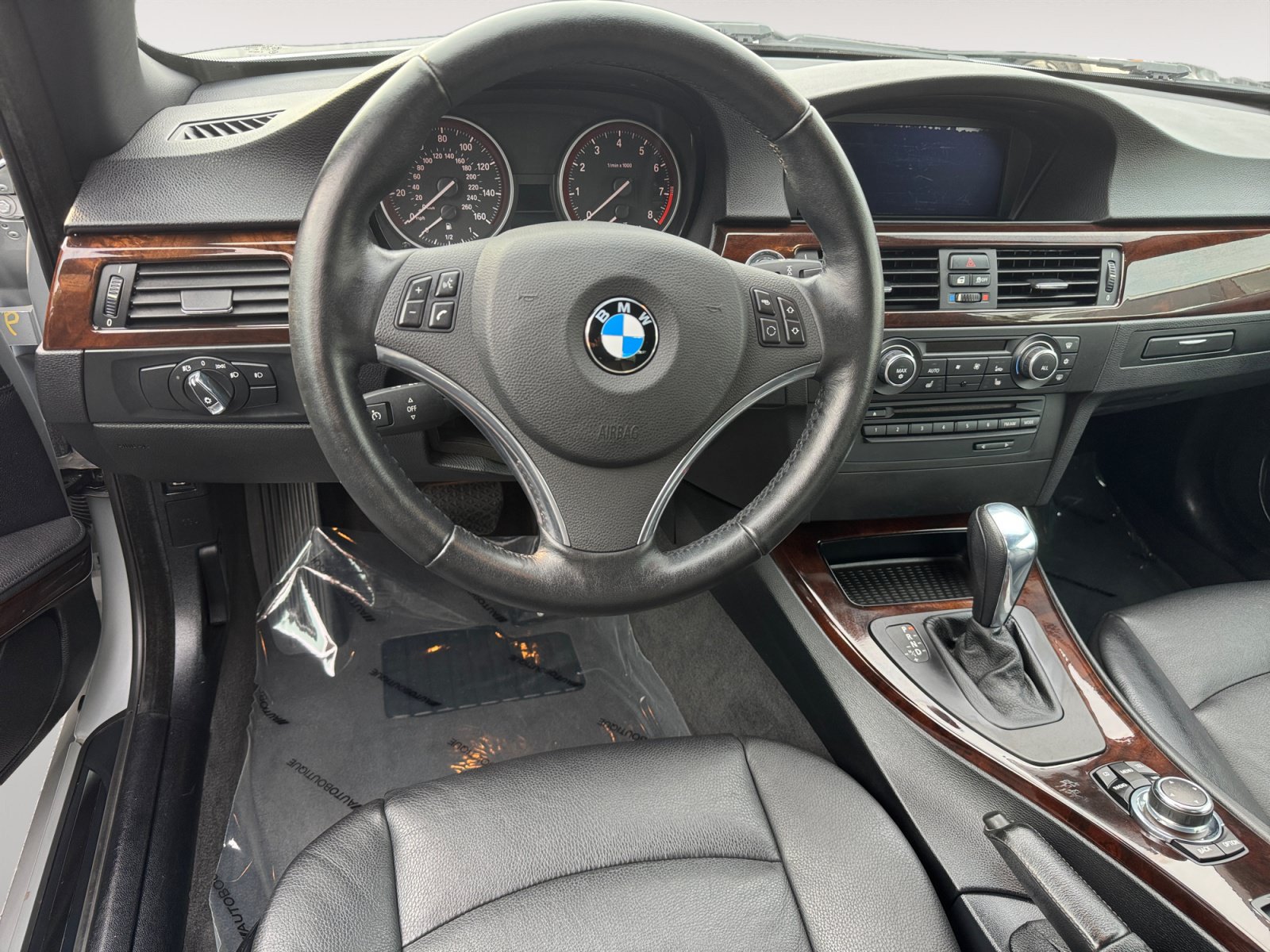 Used 2012 BMW 328i Convertible RWD image 13