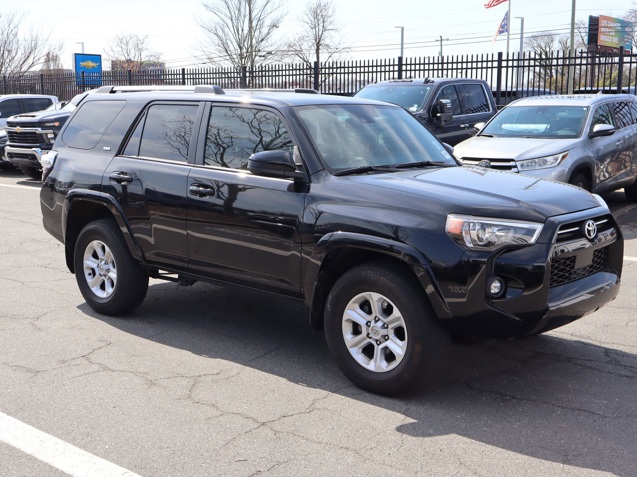 Used 2022 Toyota 4Runner SR5 image 2