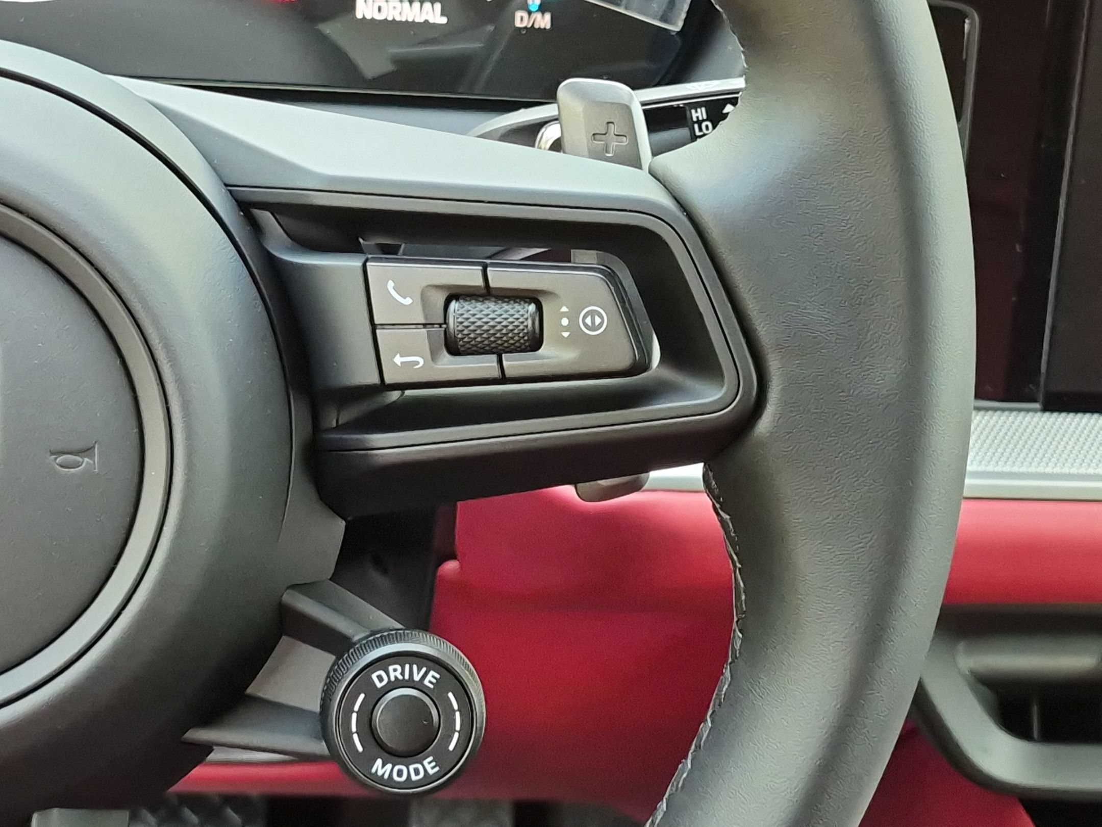 New 2026 Porsche Cayenne Coupe AWD/4WD image 10