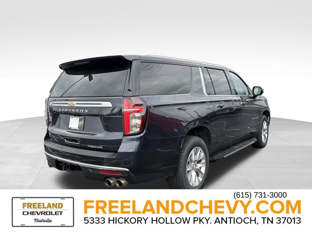 Used 2023 Chevrolet Suburban Premier image 3