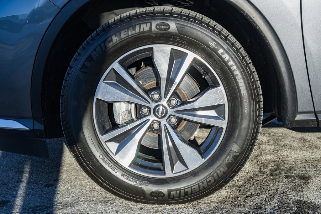 Used 2023 Nissan Murano SV image 17