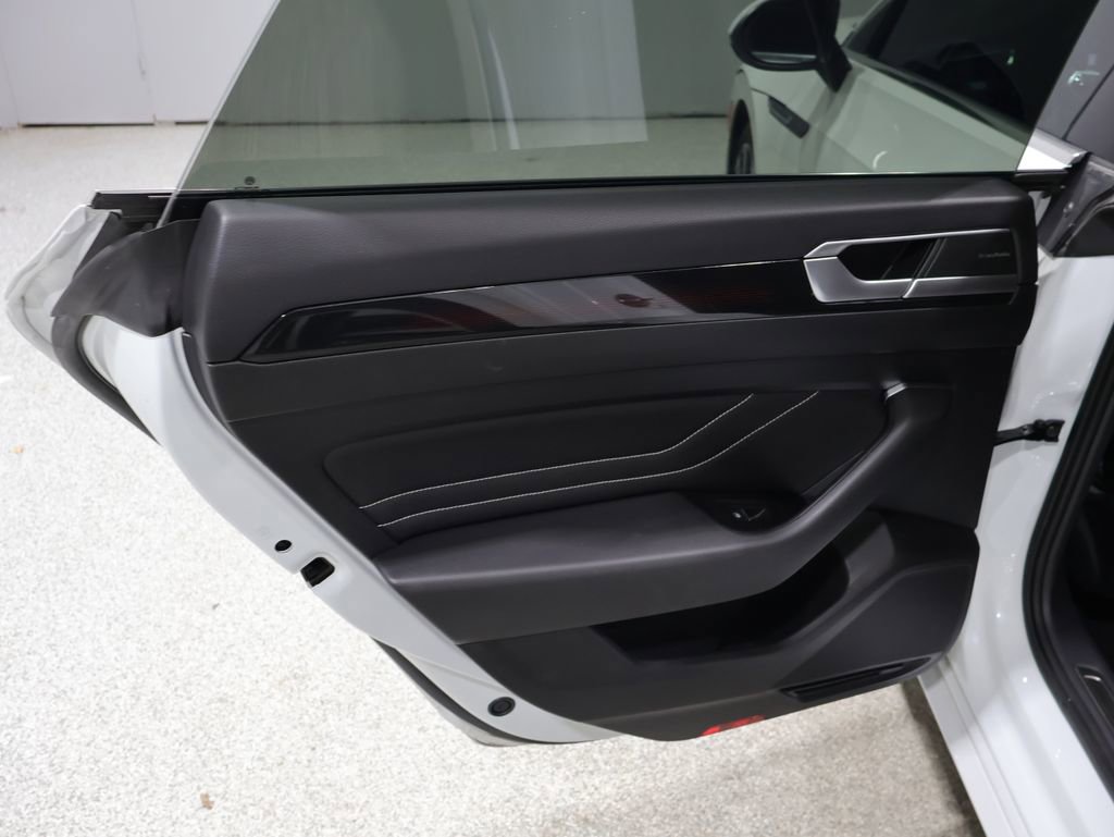 Used 2023 Volkswagen Arteon SEL Premium AWD/4WD image 19