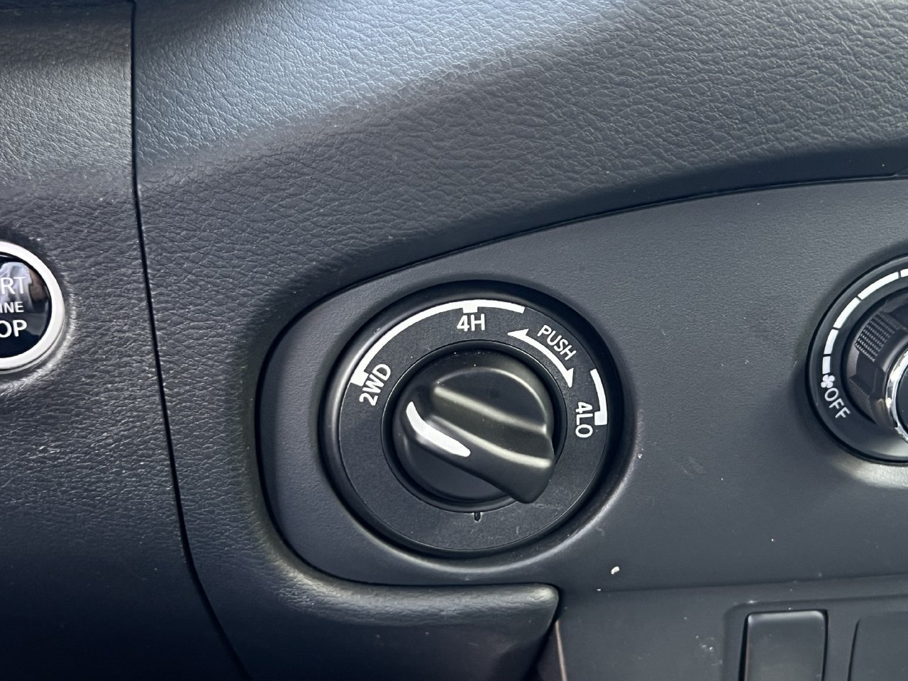 Used 2023 Nissan Frontier S AWD/4WD image 18