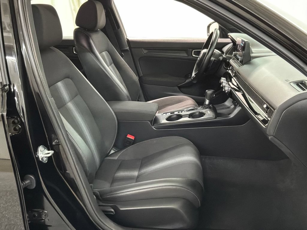 Used 2025 Honda Civic Sport image 26