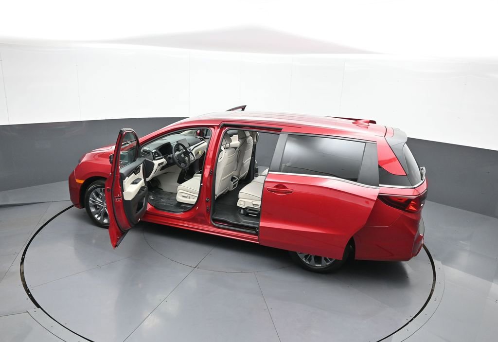 Used 2025 Honda Odyssey Touring image 48