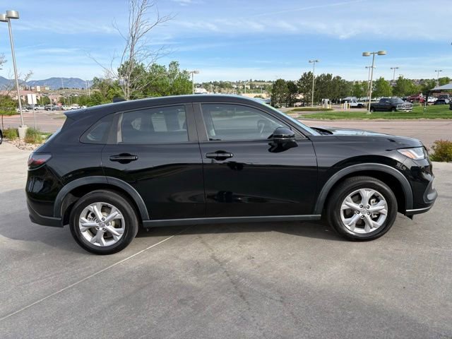 Used 2023 Honda HR-V LX image 9
