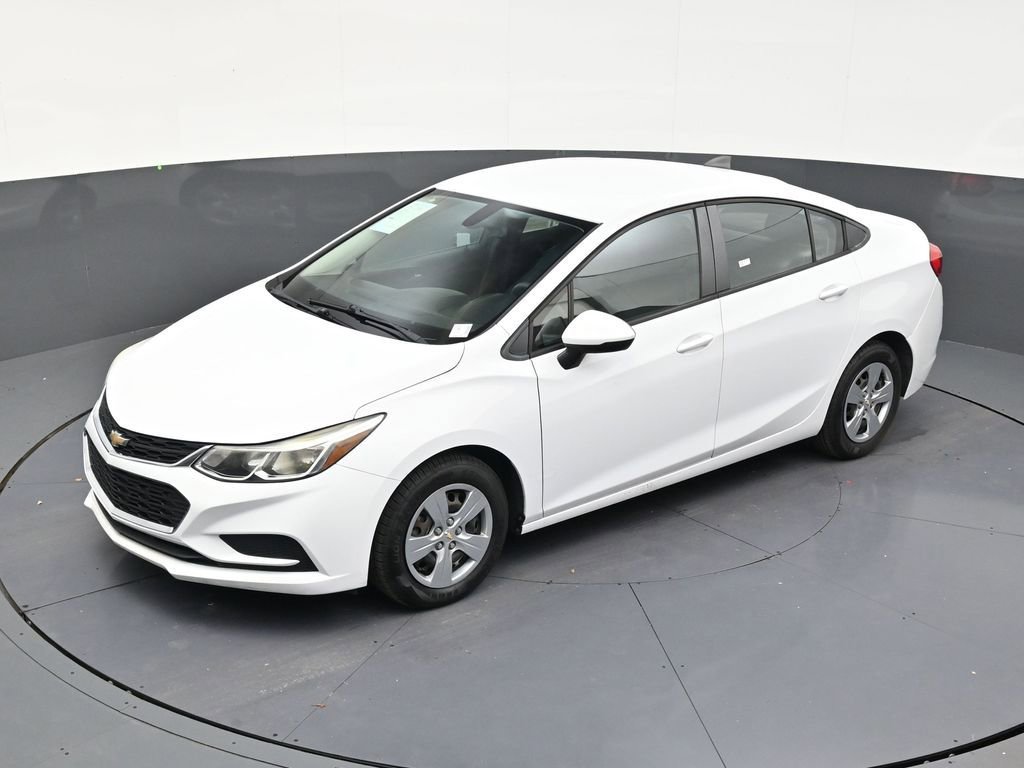 Used 2017 Chevrolet Cruze LS FWD image 12