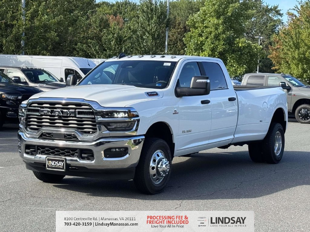 New 2026 RAM 3500 Big Horn AWD/4WD image 4