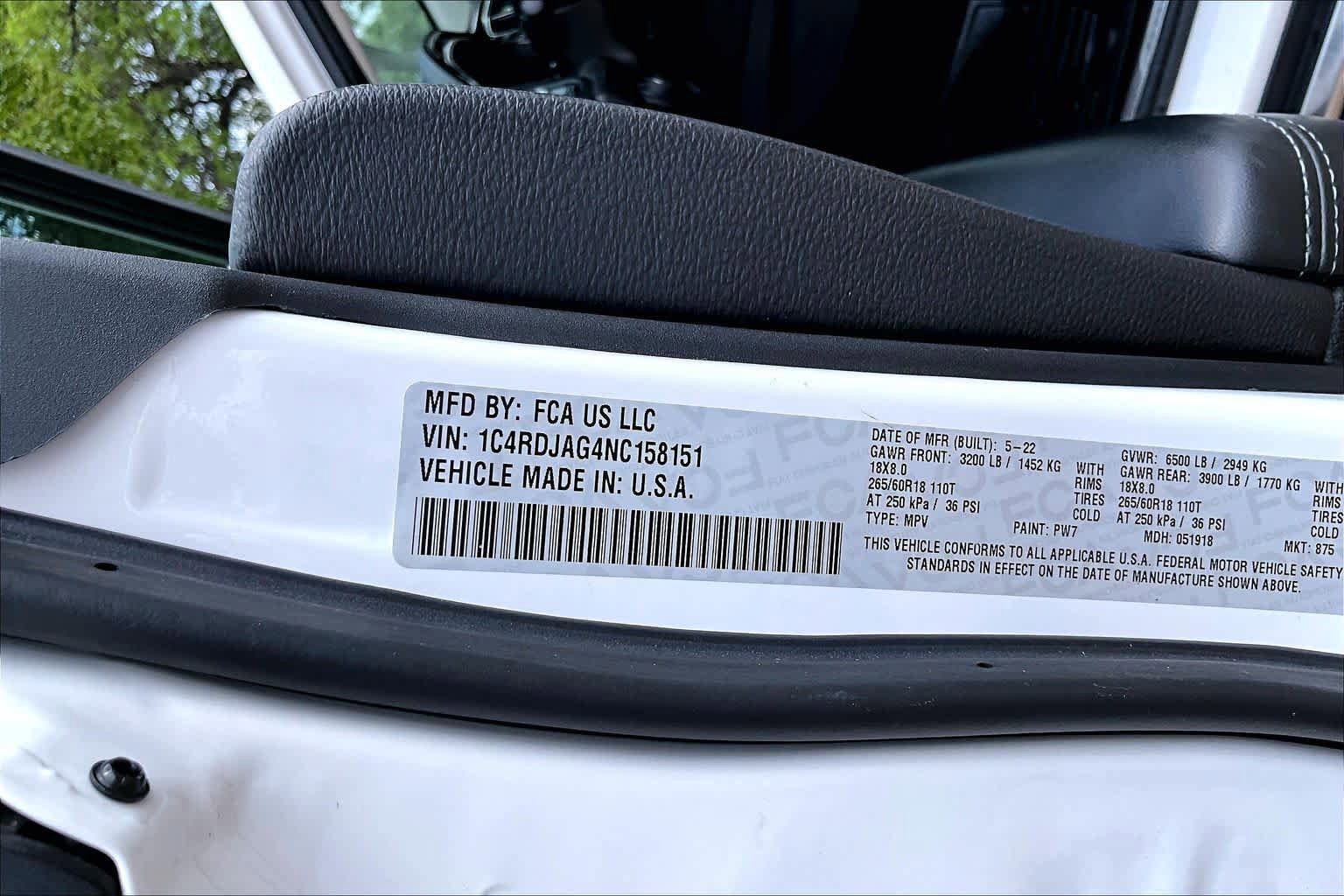 Used 2022 Dodge Durango SXT image 34