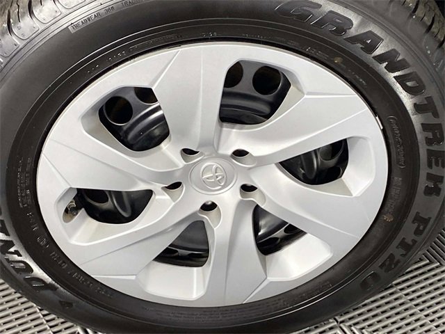 Used 2025 Toyota RAV4 LE image 27