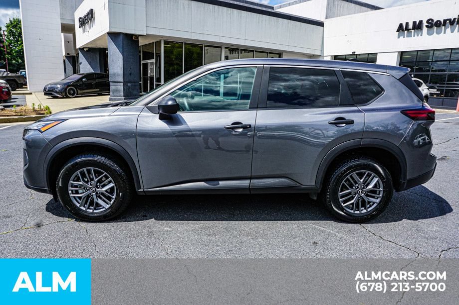 Used 2024 Nissan Rogue S AWD/4WD image 6