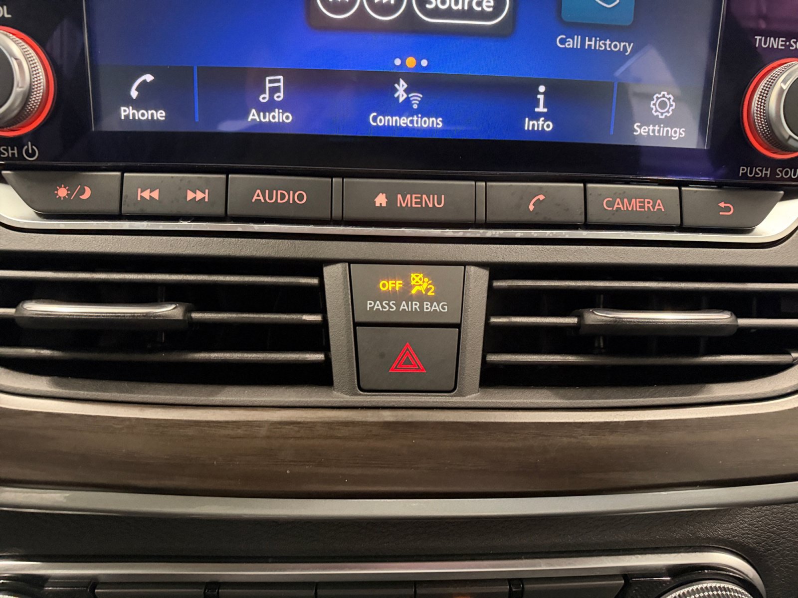 Used 2024 Nissan Altima 2.5 SV FWD image 30