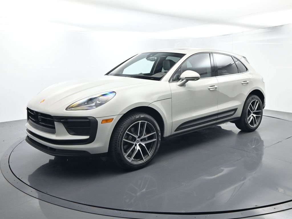 Certified 2026 Porsche Macan Turbo AWD/4WD image 1