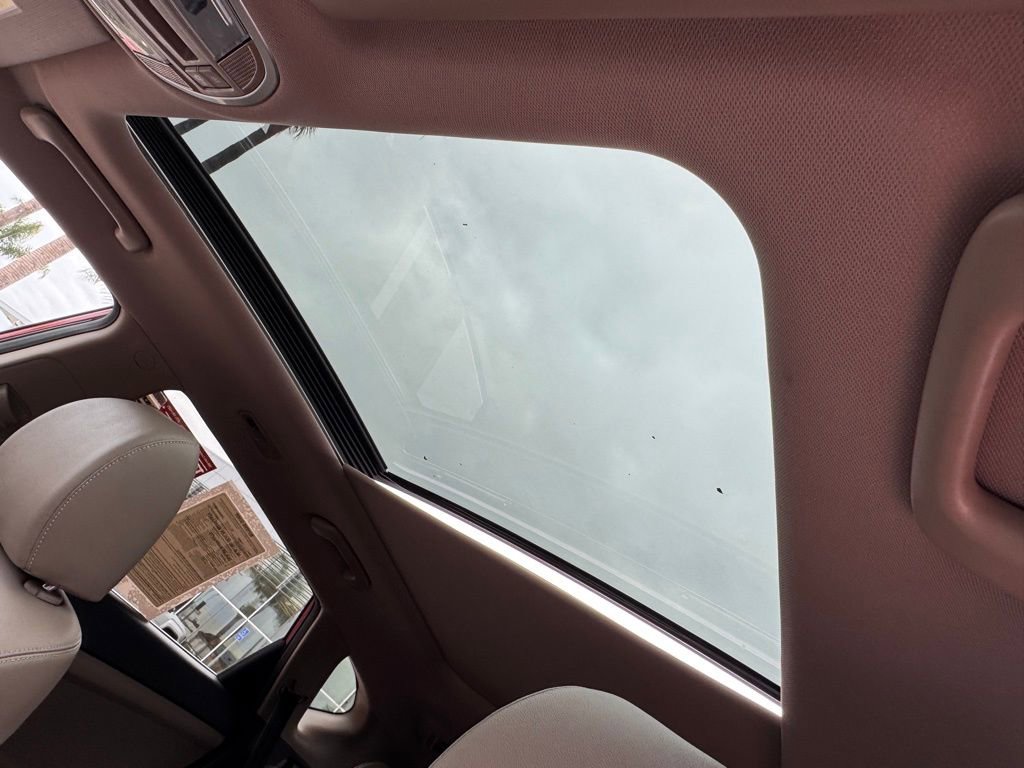 Used 2021 Hyundai Tucson Ultimate w/ Cargo Package image 13