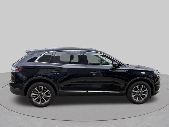 Used 2022 Lincoln Nautilus Reserve w/ Luxury Package FWD image 6