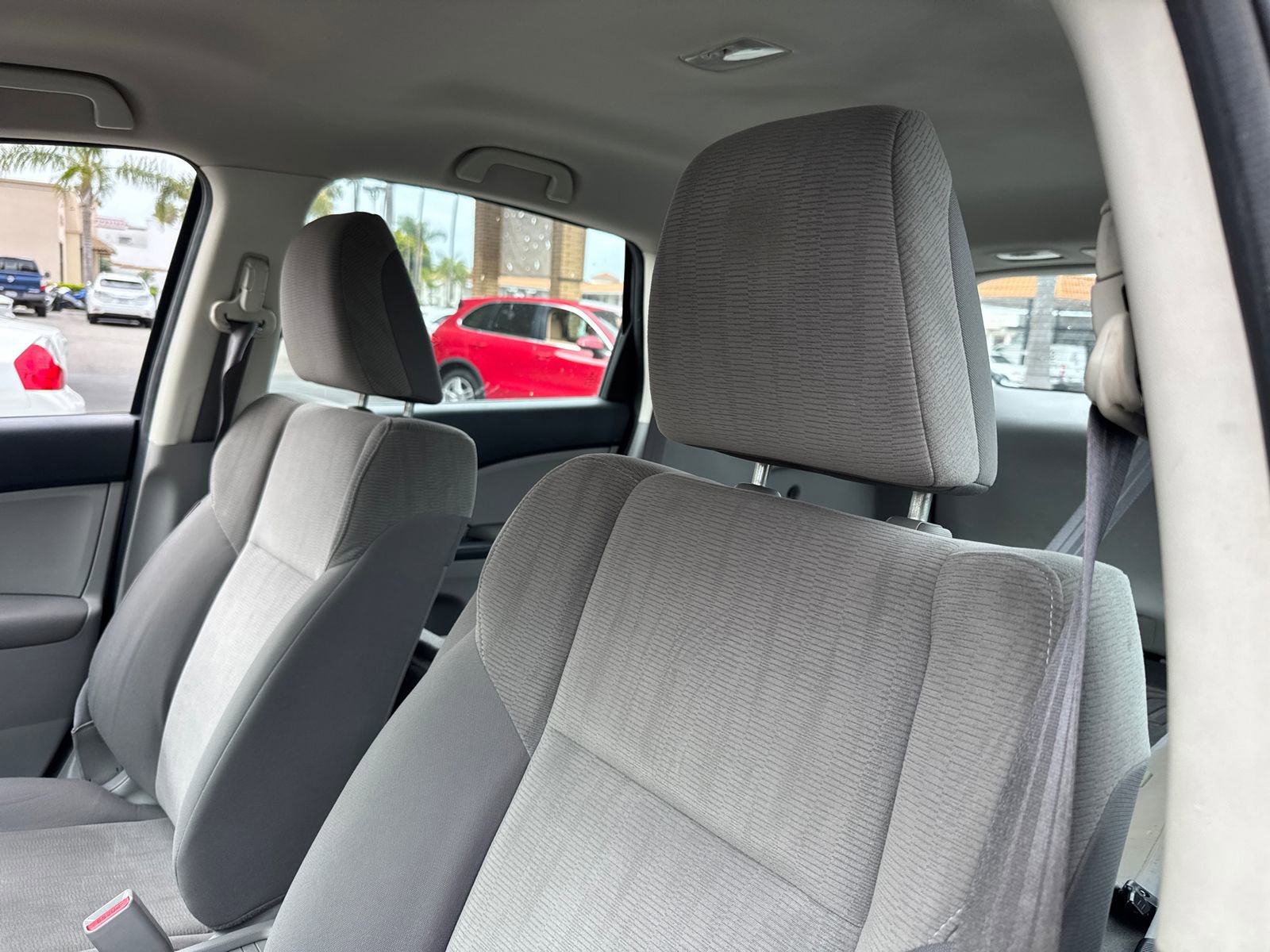Used 2013 Honda CR-V LX image 3
